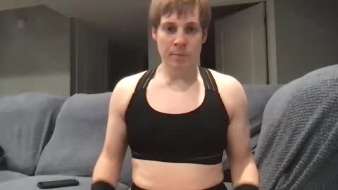 BittyBoi online show from March 1, 4:47 am