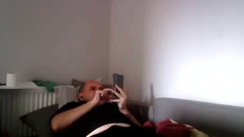 Snapshot of bixbax007 chatting on June 22, 5:04 am George Maria online show from June 22, 5:04 am