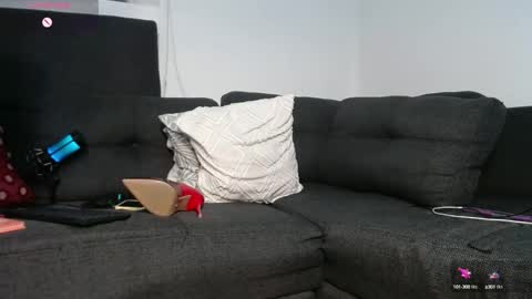 Jenn online show from February 13, 4:22 am