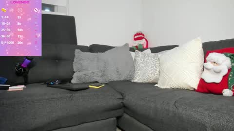 Jenn online show from December 22, 11:35 pm