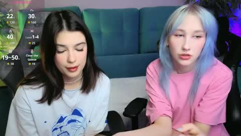 Julia online show from April 17, 3:37 pm