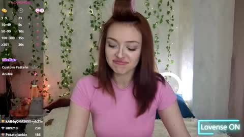 Snapshot of bl4ck_velvet chatting on November 15, 12:45 pm Kitty online show from November 15, 12:45 pm