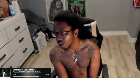 Plant Base Streamers From Pennsylvania online show from October 28, 12:25 am