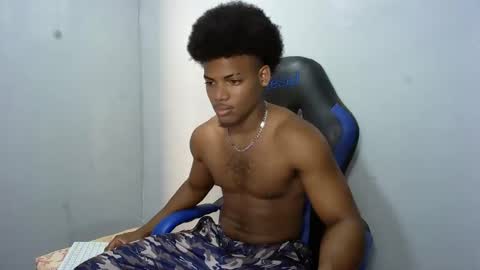 tu morenito online show from April 6, 7:15 pm