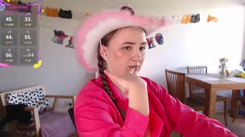 Eva online show from October 31, 5:36 pm