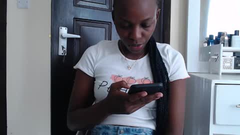 black ghodess online show from February 16, 11:38 am