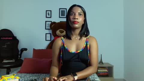 Snapshot of black_girl99 chatting on December 20, 12:51 am Chicago sexy online show from December 20, 12:51 am