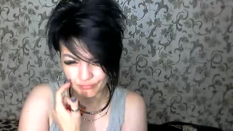 black_hot_01 online show from October 14, 9:37 pm