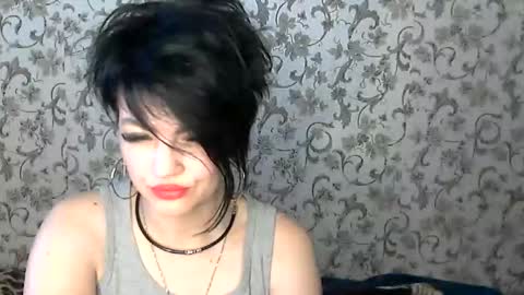 black_hot_01 online show from October 15, 11:10 am