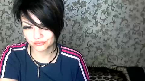 black_hot_01 online show from October 26, 11:20 pm