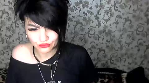 black_hot_01 online show from October 29, 10:33 pm