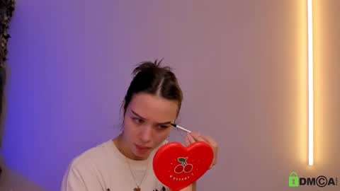 Jenny online show from October 14, 9:43 am