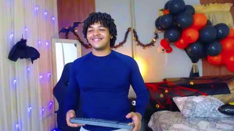 black_king_241 online show from October 30, 4:36 am