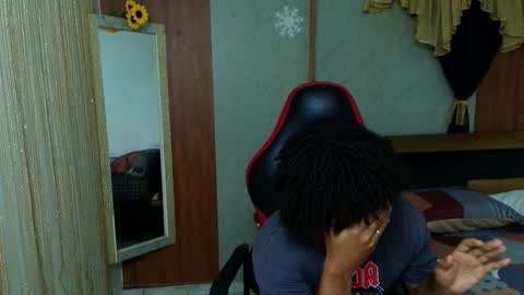 Snapshot of black_king_241 chatting on March 2, 1:52 am black_king_241 online show from March 2, 1:52 am