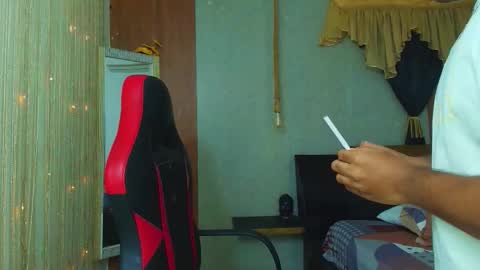 Snapshot of black_king_241 chatting on March 7, 4:20 am black_king_241 online show from March 7, 4:20 am