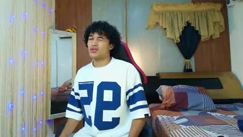 Snapshot of black_king_241 chatting on March 10, 7:13 am black_king_241 online show from March 10, 7:13 am