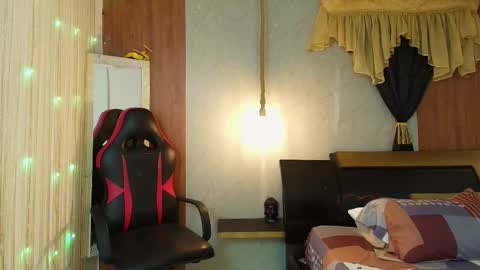 Snapshot of black_king_241 chatting on March 12, 6:41 am black_king_241 online show from March 12, 6:41 am