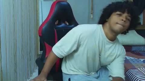 Snapshot of black_king_241 chatting on March 17, 3:00 am black_king_241 online show from March 17, 3:00 am