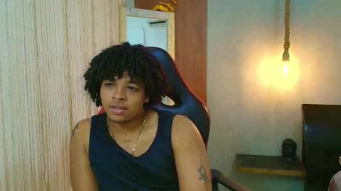 Snapshot of black_king_241 chatting on March 22, 2:59 am black_king_241 online show from March 22, 2:59 am