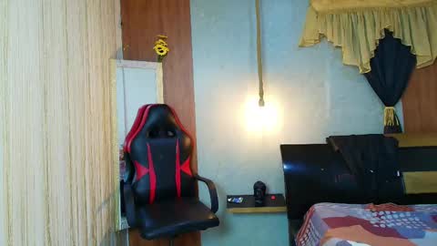 Snapshot of black_king_241 chatting on April 13, 9:26 am black_king_241 online show from April 13, 9:26 am