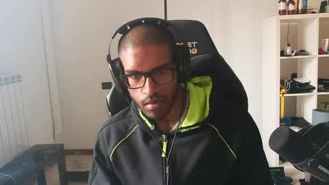 Master online show from April 13, 9:59 am