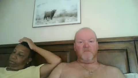 black_n_white4 online show from February 22, 10:42 pm