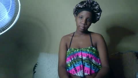 Snapshot of black_queen0111254 chatting on April 20, 11:17 pm Blackqueen online show from April 20, 11:17 pm
