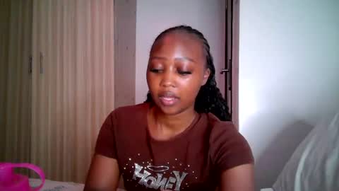 veraa online show from June 14, 3:47 pm