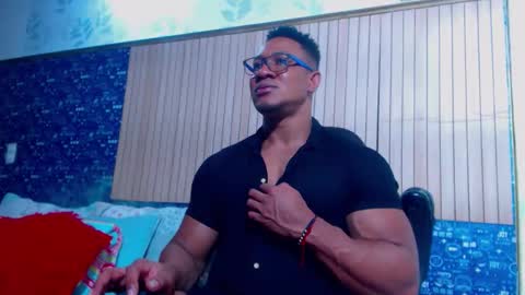 duglas online show from February 21, 5:47 pm