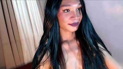 Snapshot of blackbarbie_jamie chatting on May 20, 5:19 pm blackbarbie_jamie online show from May 20, 5:19 pm