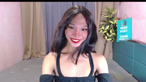 Snapshot of blackbarbie_jamie chatting on June 12, 6:01 am blackbarbie_jamie online show from June 12, 6:01 am