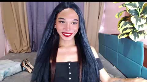Snapshot of blackbarbie_jamie chatting on June 21, 5:48 pm blackbarbie_jamie online show from June 21, 5:48 pm