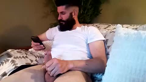 Snapshot of blackbeard489 chatting on May 24, 5:40 pm Blackbeard489 online show from May 24, 5:40 pm