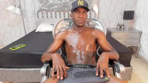 Snapshot of blackbiecock chatting on February 21, 10:59 pm blackbiecock online show from February 21, 10:59 pm