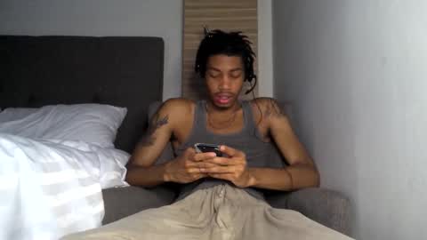 Snapshot of blackbulltitus chatting on May 7, 4:51 am BlackBullTitus online show from May 7, 4:51 am
