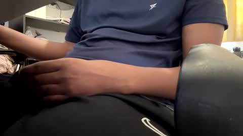 Snapshot of blackdiscreet chatting on January 16, 12:20 pm blackdiscreet online show from January 16, 12:20 pm