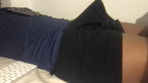 Snapshot of blackdiscreet chatting on February 11, 12:28 am blackdiscreet online show from February 11, 12:28 am