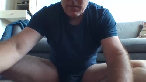 blackdog71 online show from January 10, 7:04 am