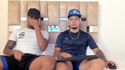 Snapshot of blackdreams1__ chatting on December 22, 10:47 pm Black Dreams online show from December 22, 10:47 pm