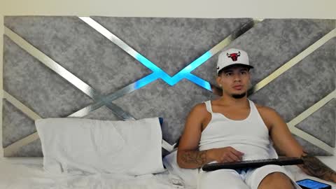 Snapshot of blackdreams1__ chatting on January 8, 11:30 pm Black Dreams online show from January 8, 11:30 pm