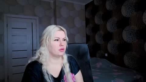 blackeyes11 online show from March 12, 5:02 am