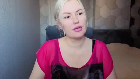 Snapshot of blackeyes11 chatting on June 29, 2:51 am blackeyes11 online show from June 29, 2:51 am