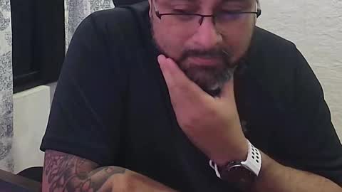 Snapshot of blackfirebird chatting on October 29, 1:41 am blackfirebird online show from October 29, 1:41 am