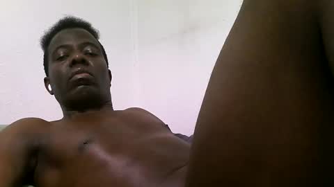 Snapshot of blackfrance44 chatting on December 9, 5:08 pm blackfrance44 online show from December 9, 5:08 pm