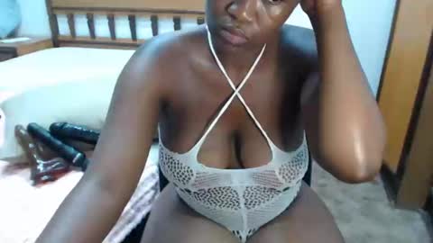 Snapshot of blackmedusaxx chatting on December 4, 8:51 pm fiona online show from December 4, 8:51 pm