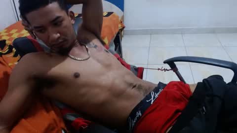 JeinsBlack online show from September 29, 8:02 pm
