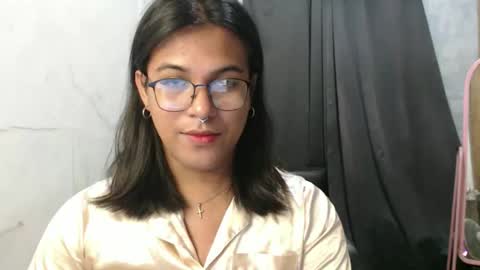 Ellez online show from October 2, 9:00 pm