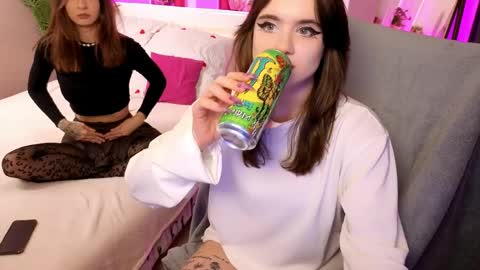 MaoLulu online show from April 2, 10:57 am