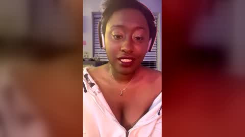 Snapshot of blackprincessstacy chatting on May 18, 7:58 am ask mme later online show from May 18, 7:58 am
