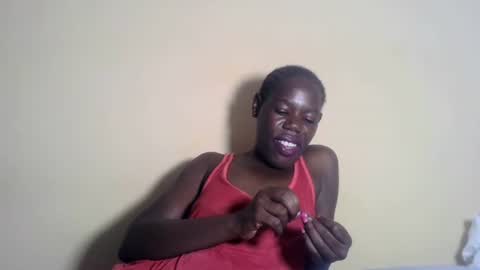 Snapshot of blacksexygal chatting on February 1, 3:39 pm SARAH online show from February 1, 3:39 pm